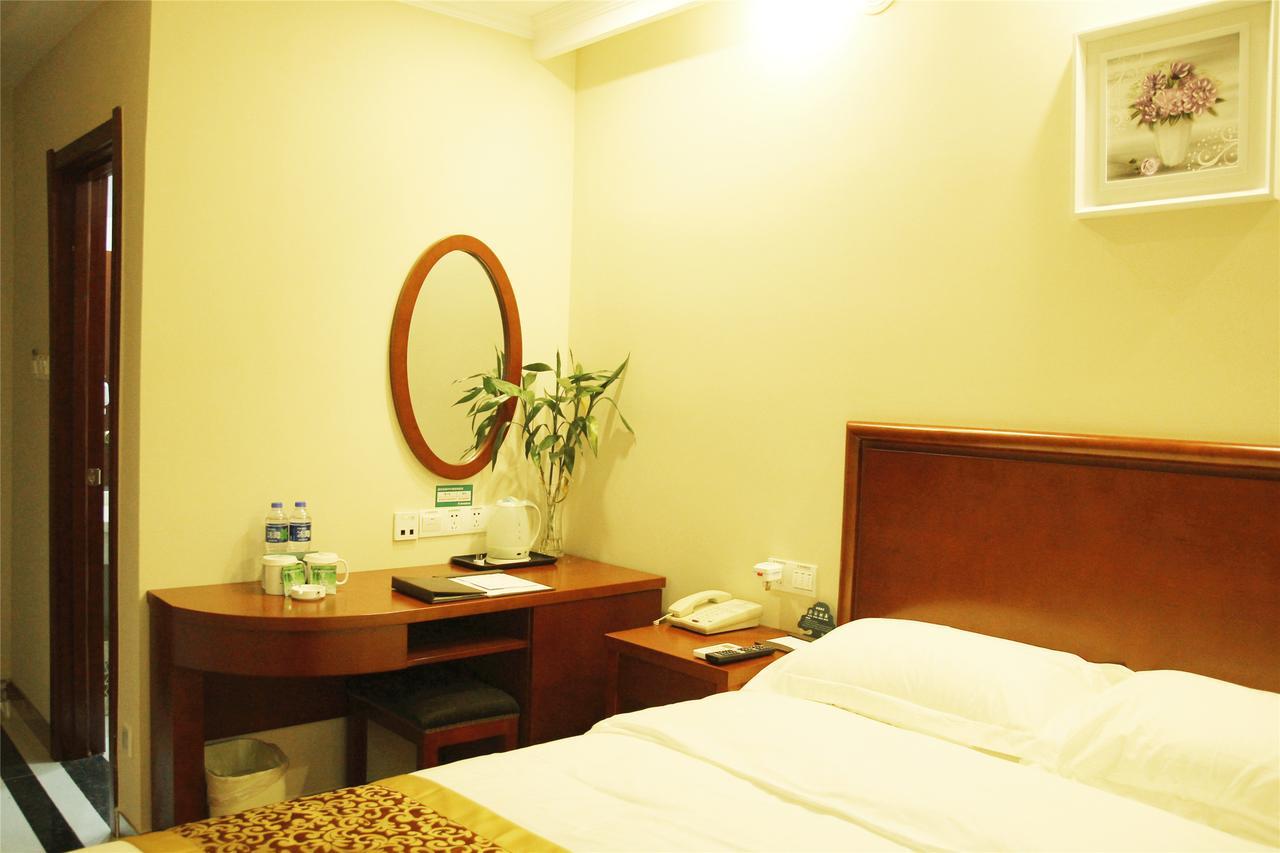 Greentree Alliance Shanghai Chongming Bayi Road Walking Street Hotel Экстерьер фото