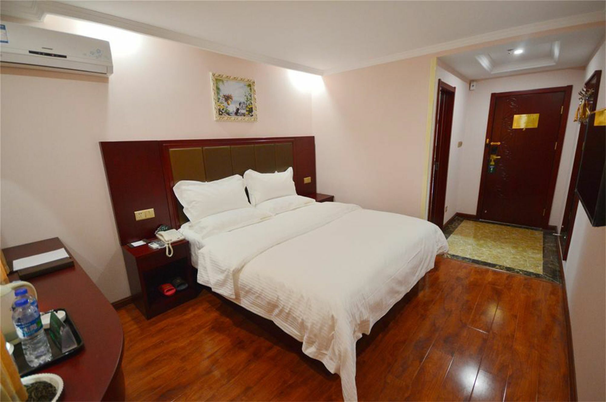 Greentree Alliance Shanghai Chongming Bayi Road Walking Street Hotel Экстерьер фото